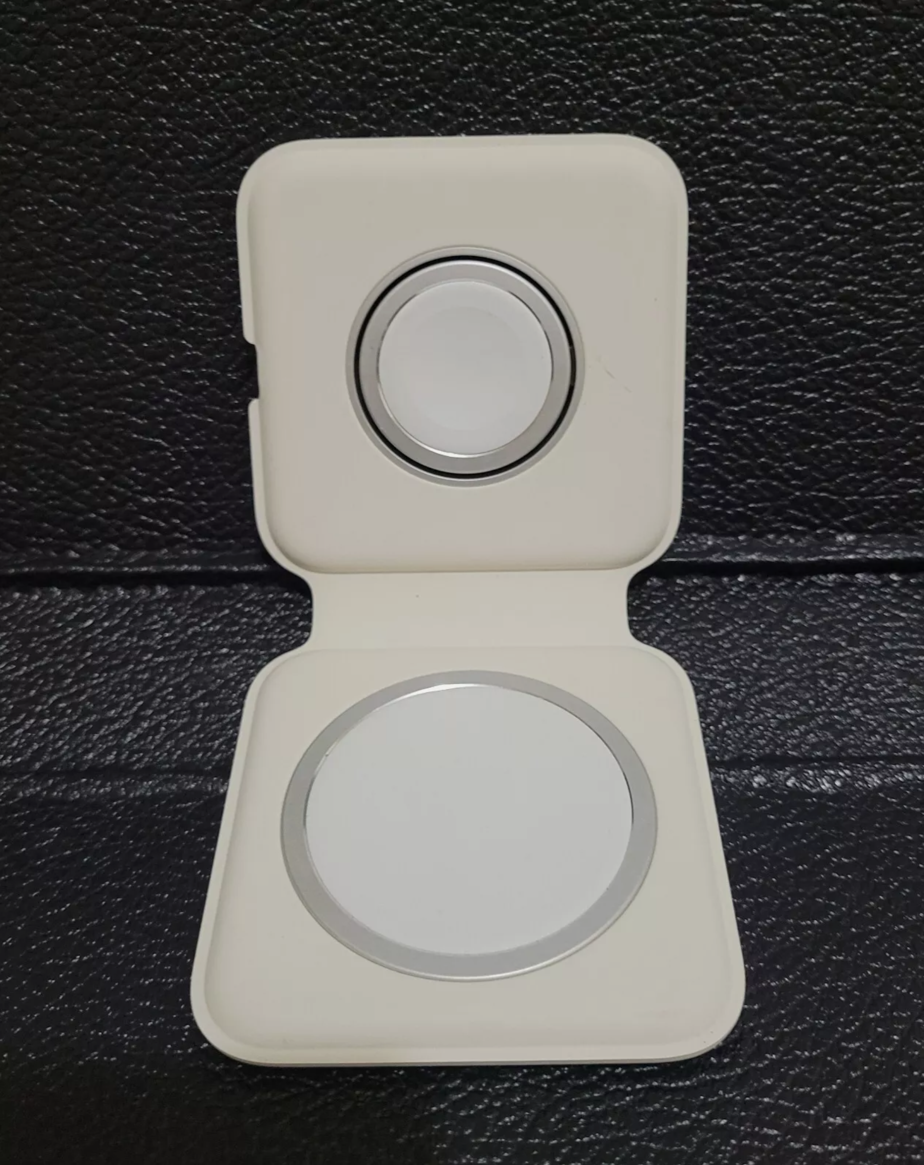 Apple MagSafe Duo Charger A2458