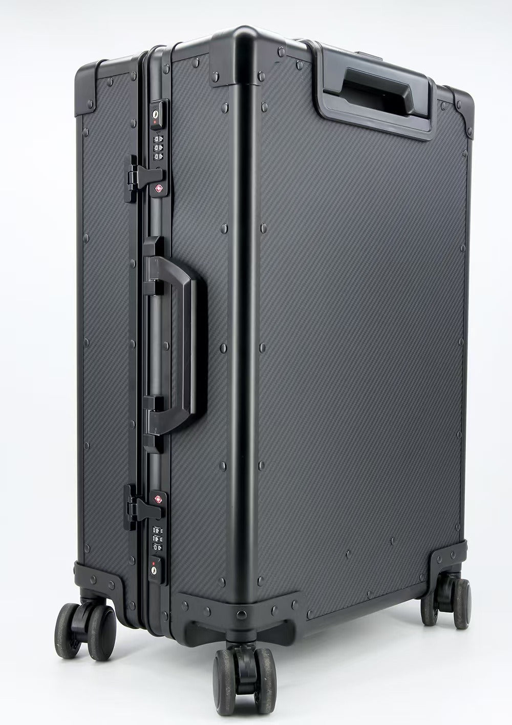 A   ll carbon fiber luggage trolley with universal wheels